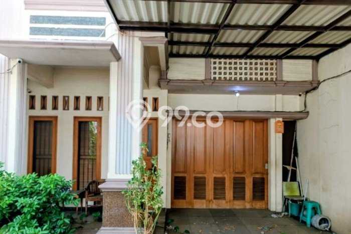Rumah Modern 5 KT di Utan Kayu Jakarta Timur Rumah Modern 5 KT di Utan Kayu Jakarta Timur