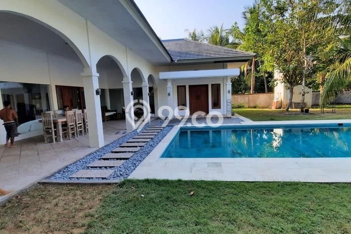 INVESTASI POTENSIAL! Vila di Praya, Luas 2000m2m², Lingkungan Prima INVESTASI POTENSIAL! Vila di Praya, Luas 2000m2m², Lingkungan Prima