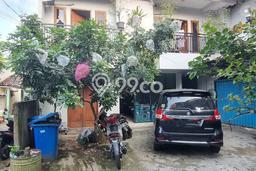 Hunian Elit LB 600m2 Siap Huni Desain Elegan di Bintaro, Tangerang Selatan Hunian Elit LB 600m2 Siap Huni Desain Elegan di Bintaro, Tangerang Selatan