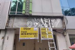 Unit Ruko Dijual di Jakarta Utara LT 92m2 & LB 379m2 Unit Ruko Dijual di Jakarta Utara LT 92m2 & LB 379m2