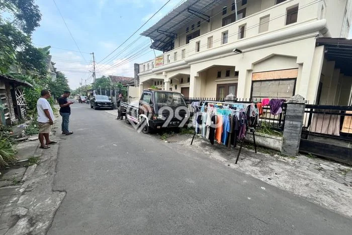 Unit Kost Dijual di Kawasan Wirobrajan Yogyakarta dengan 21 KT Unit Kost Dijual di Kawasan Wirobrajan Yogyakarta dengan 21 KT
