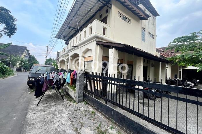 Unit Kost Dijual di Kawasan Wirobrajan Yogyakarta dengan 21 KT Unit Kost Dijual di Kawasan Wirobrajan Yogyakarta dengan 21 KT
