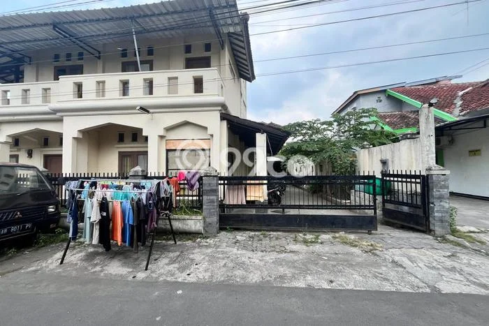 Unit Kost Dijual di Kawasan Wirobrajan Yogyakarta dengan 21 KT Unit Kost Dijual di Kawasan Wirobrajan Yogyakarta dengan 21 KT