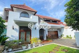 Rumah Luxury Modern Siap Huni di MT Haryono Jakarta Selatan Rumah Luxury Modern Siap Huni di MT Haryono Jakarta Selatan