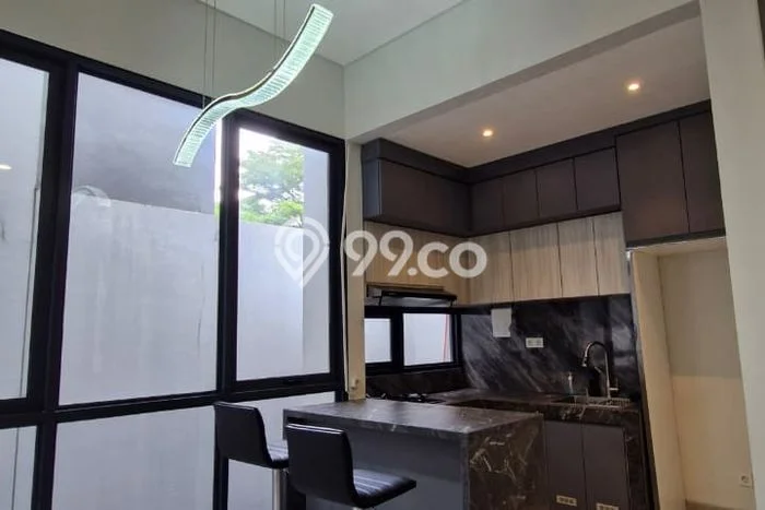 Lokasi terbaik! Rumah siap huni dikontrakkan di BSD LB 165m2 Lokasi terbaik! Rumah siap huni dikontrakkan di BSD LB 165m2