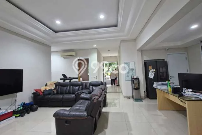 Hunian Eksklusif Dijual LT 250m2 di BSD, Tangerang Selatan Hunian Eksklusif Dijual LT 250m2 di BSD, Tangerang Selatan