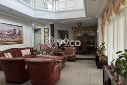 Hunian Elit LB 375m2 Siap Huni Desain Elegan di Dago, Bandung Hunian Elit LB 375m2 Siap Huni Desain Elegan di Dago, Bandung