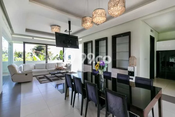 Rumah Luxury Dijual di Bandung Fasilitas Lengkap Rumah Luxury Dijual di Bandung Fasilitas Lengkap