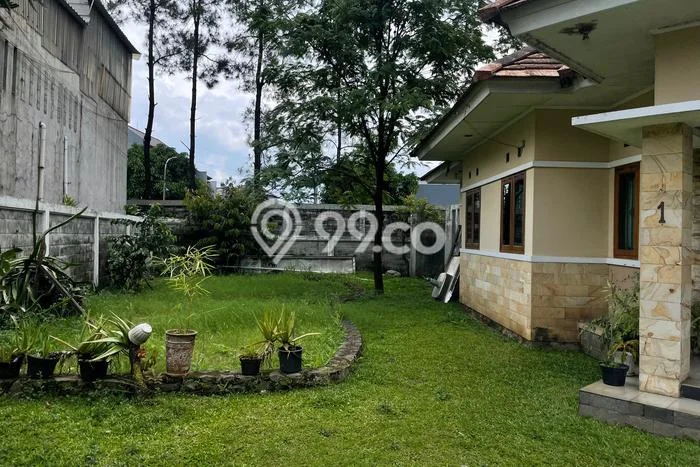 For Sale! Luxury House LT 412m2 Desain Elegan di Buah Batu For Sale! Luxury House LT 412m2 Desain Elegan di Buah Batu