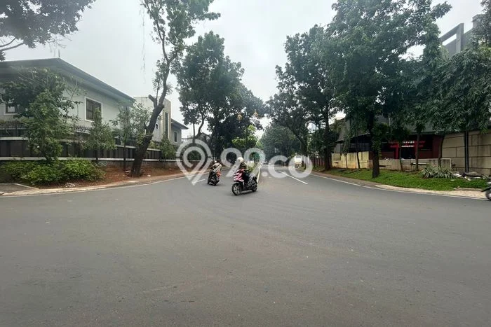 Tanah Dijual Lokasi Strategis di Tangerang Selatan dengan Luas 800m2 Tanah Dijual Lokasi Strategis di Tangerang Selatan dengan Luas 800m2
