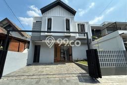 Ready to Use! Luxury House LT 135m2 Desain Elegan di Bintaro Ready to Use! Luxury House LT 135m2 Desain Elegan di Bintaro