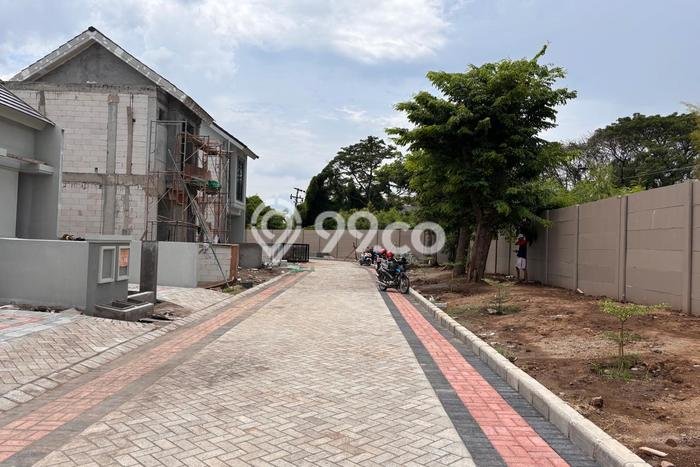 HARGA SPESIAL! Rumah Modern area Kenjeran, Surabaya, LT 50m2m² LB 55m2m² Bisa Nego! HARGA SPESIAL! Rumah Modern area Kenjeran, Surabaya, LT 50m2m² LB 55m2m² Bisa Nego!