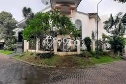 Rumah Premium 3 KT 2 KM di Kompleks Perumahan Wiyung, Surabaya Rumah Premium 3 KT 2 KM di Kompleks Perumahan Wiyung, Surabaya
