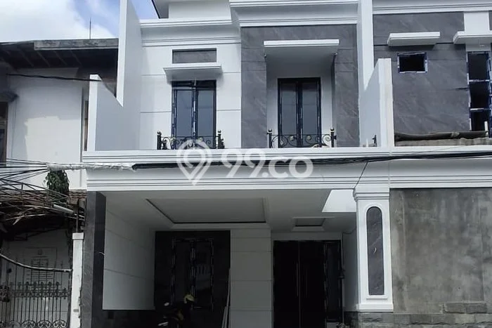 Rumah Elit LB 155m2 Siap Pakai Desain Elegan di kertajaya, Surabaya Rumah Elit LB 155m2 Siap Pakai Desain Elegan di kertajaya, Surabaya