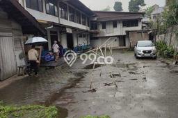 Area Ramai! Pabrik Dijual di Lembang untuk Bisnis Luas Bangunan 3000m2 Area Ramai! Pabrik Dijual di Lembang untuk Bisnis Luas Bangunan 3000m2
