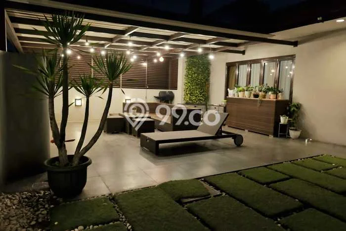 Hunian Mewah LB 500m2 Siap Pakai Desain Elegan di Garuda, Bandung Hunian Mewah LB 500m2 Siap Pakai Desain Elegan di Garuda, Bandung