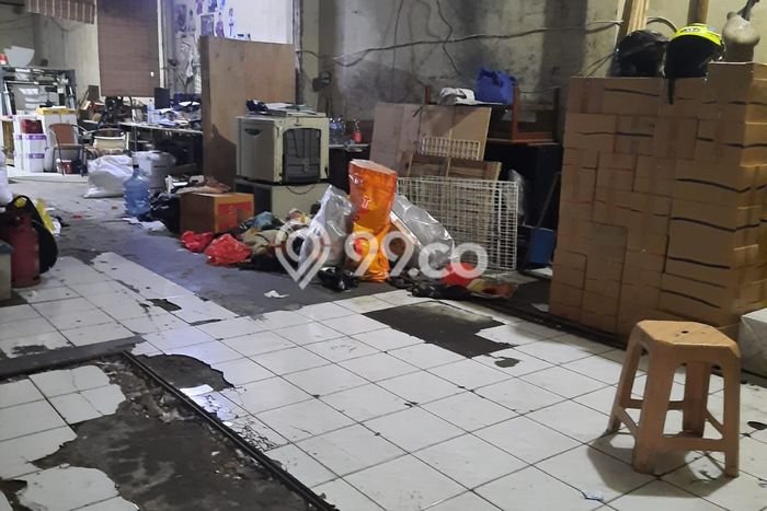 PELUANG EMAS! Ruko di Bojongloa, Luas 236m², Kawasan Komersial PELUANG EMAS! Ruko di Bojongloa, Luas 236m², Kawasan Komersial