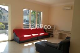 Jarang Ada! Rumah Sewa 4 Kamar Bagus Siap Huni Citraland Jarang Ada! Rumah Sewa 4 Kamar Bagus Siap Huni Citraland