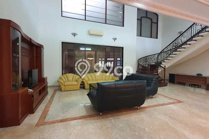 Disewakan! Rumah 5 Kamar Tidur &
5 Kamar Mandi di Darmo Permai, Surabaya Disewakan! Rumah 5 Kamar Tidur &
5 Kamar Mandi di Darmo Permai, Surabaya