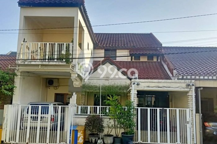 Dijual Rumah 4 Kamar Lokasi Ideal Nyaman dan Strategis di Wiyung Dijual Rumah 4 Kamar Lokasi Ideal Nyaman dan Strategis di Wiyung