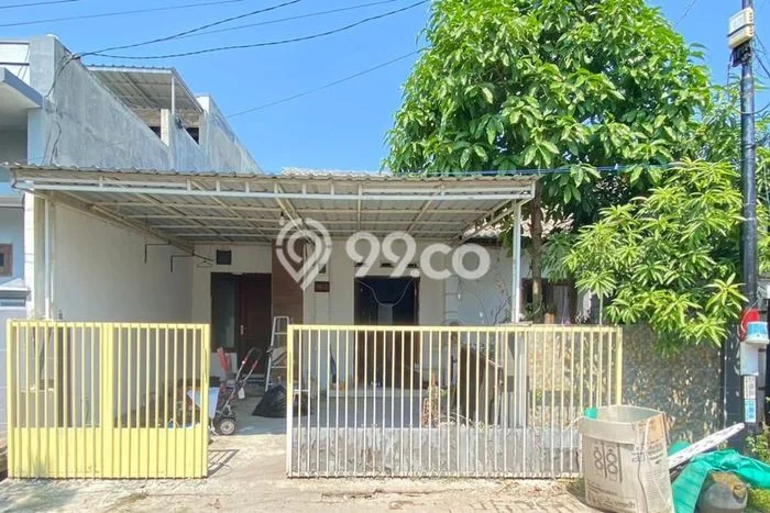 Rumah Berkualitas di Driyorejo, Gresik, LT 120m2m² LB 112m2m² - HARGA NEGO! Rumah Berkualitas di Driyorejo, Gresik, LT 120m2m² LB 112m2m² - HARGA NEGO!