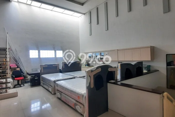 Rumah Luxury Modern Siap Huni di Sukomanunggal Surabaya Rumah Luxury Modern Siap Huni di Sukomanunggal Surabaya