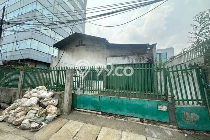Unit Gudang Dijual di Jakarta Pusat LT 408m2 & LB 250m2 Unit Gudang Dijual di Jakarta Pusat LT 408m2 & LB 250m2