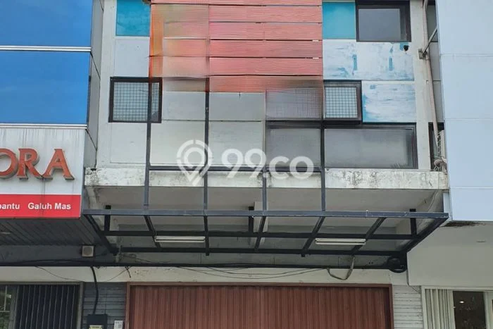 LOKASI STRATEGIS! Ruko Kawasan Karawang Barat, Luas 100m², Area Berkembang, Ready Operasional LOKASI STRATEGIS! Ruko Kawasan Karawang Barat, Luas 100m², Area Berkembang, Ready Operasional