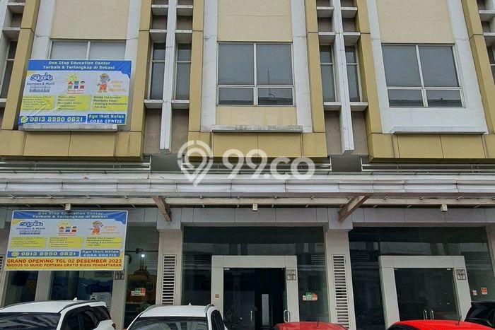 Ruko Disewa di Bekasi dengan LB 200m2 Area Komersial Ramai Ruko Disewa di Bekasi dengan LB 200m2 Area Komersial Ramai