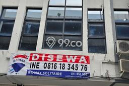 Disewakan Ruko komersial di Kelapa Gading luas bangunan 180m2 Disewakan Ruko komersial di Kelapa Gading luas bangunan 180m2