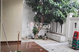 Rumah Mewah LB 200m2 Siap Huni Desain Elegan di Tomang, Jakarta Barat Rumah Mewah LB 200m2 Siap Huni Desain Elegan di Tomang, Jakarta Barat