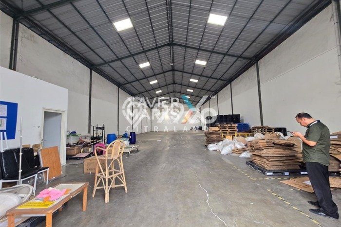 Gudang Disewakan Lokasi Gedangan Sidoarjo Harga Spesial! Gudang Disewakan Lokasi Gedangan Sidoarjo Harga Spesial!