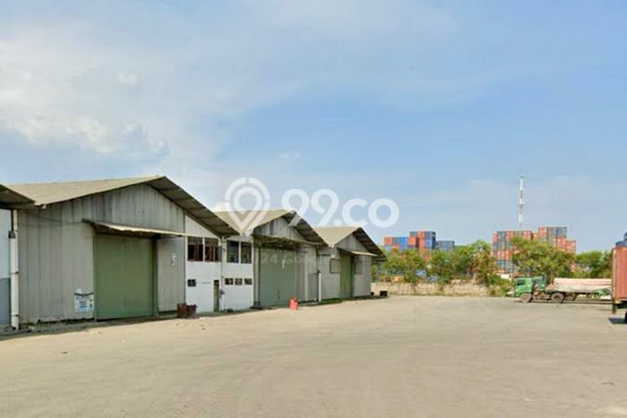 Unit Gudang Disewa Lokasi Asemrowo, Surabaya Spesifikasi Luas Bangunan 2000m2 Unit Gudang Disewa Lokasi Asemrowo, Surabaya Spesifikasi Luas Bangunan 2000m2