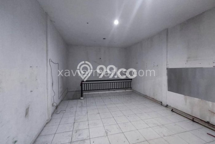 Ruko Komersial Dijual di Lakarsantri Surabaya LT 45m2 & LB 90m2 Ruko Komersial Dijual di Lakarsantri Surabaya LT 45m2 & LB 90m2