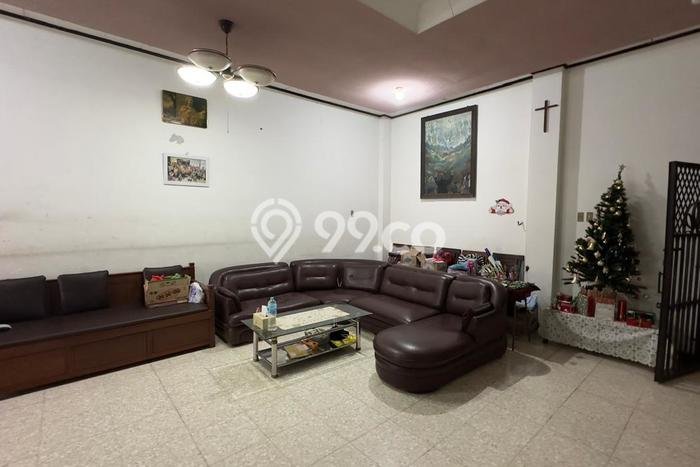 Rumah Mewah Siap Huni LT 2315m2 di Laweyan, Surakarta Rumah Mewah Siap Huni LT 2315m2 di Laweyan, Surakarta