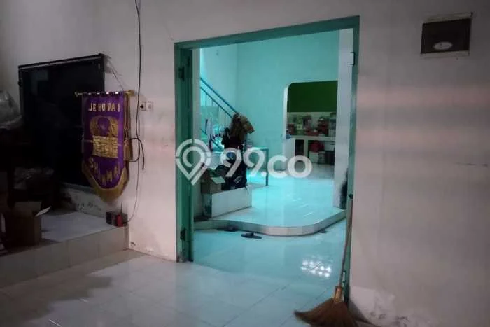 Rumah Bagus Siap Pakai Di Colomadu Luas 265m2 Lokasi Strategis Rumah Bagus Siap Pakai Di Colomadu Luas 265m2 Lokasi Strategis