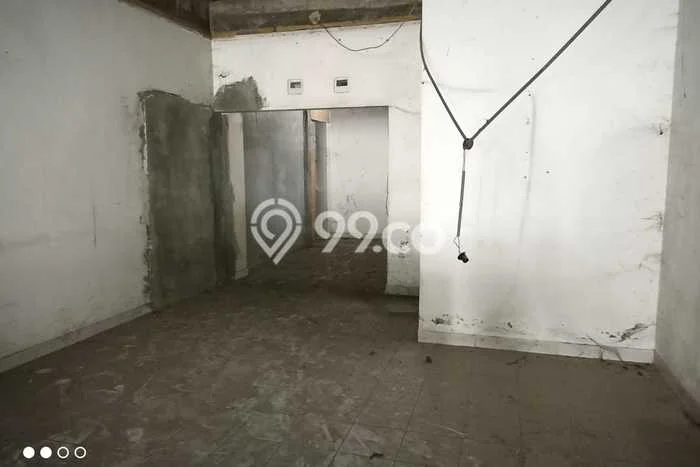 Unit Ruko Dijual di Jebres Surakarta Luas Tanah 124m2, Luas Bangunan 200m2 Unit Ruko Dijual di Jebres Surakarta Luas Tanah 124m2, Luas Bangunan 200m2