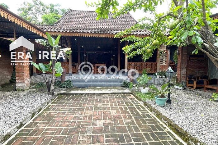 Unit Komersial Dijual di Boyolali LT 430m2 & LB 250m2 Unit Komersial Dijual di Boyolali LT 430m2 & LB 250m2