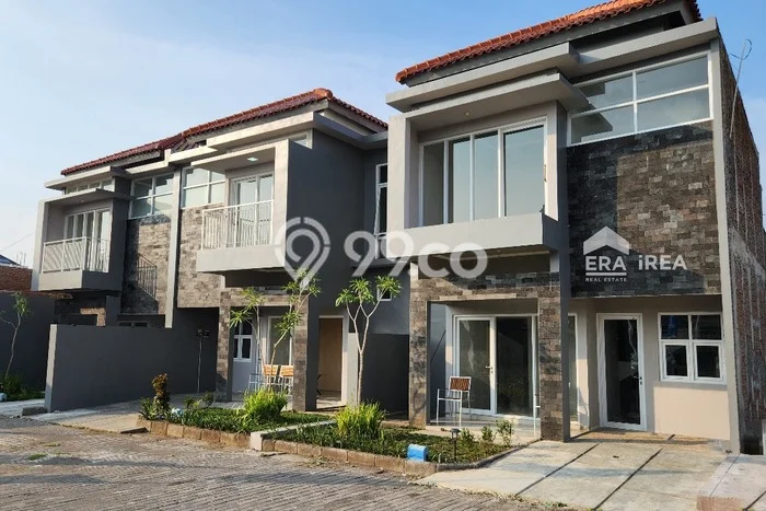 Rumah Kawasan Pucang Sawit, Luas 98m², Bangunan 120m² Rumah Kawasan Pucang Sawit, Luas 98m², Bangunan 120m²