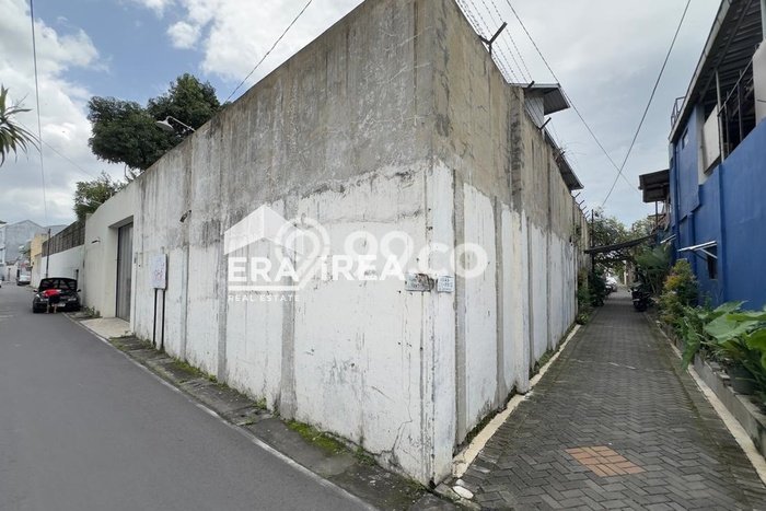 Gudang disewakan di Gatak Sukoharjo dengan luas bangunan 400m2 Gudang disewakan di Gatak Sukoharjo dengan luas bangunan 400m2