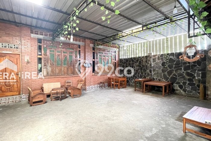 Unit Komersial Dijual di Boyolali LT 430m2 & LB 250m2 Unit Komersial Dijual di Boyolali LT 430m2 & LB 250m2