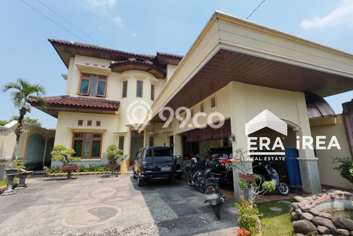 Hot Offer Hunian Mewah Ideal dan Luas di Kartasura, Sukoharjo Hot Offer Hunian Mewah Ideal dan Luas di Kartasura, Sukoharjo