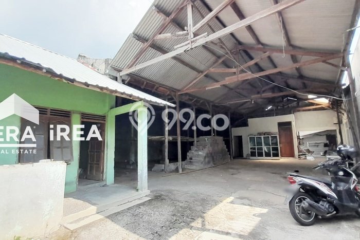 Dijual Gudang Premium Kawasan Sukoharjo, Luas 200m², Jalan Utama, Kawasan Komersial Dijual Gudang Premium Kawasan Sukoharjo, Luas 200m², Jalan Utama, Kawasan Komersial