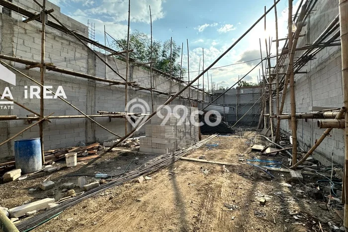 Gudang untuk disewa di Gondangrejo punya LT 441m2 & LB 350m2 harga sewa kompetitif Gudang untuk disewa di Gondangrejo punya LT 441m2 & LB 350m2 harga sewa kompetitif