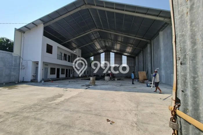 Disewakan Gudang komersial di Kebakkramat luas bangunan 500m2 Disewakan Gudang komersial di Kebakkramat luas bangunan 500m2