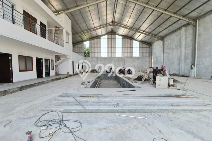 Disewakan Gudang komersial di Kebakkramat luas bangunan 500m2 Disewakan Gudang komersial di Kebakkramat luas bangunan 500m2
