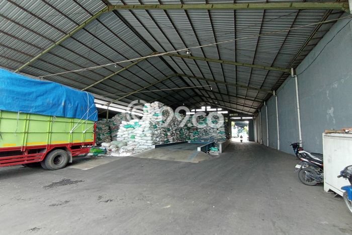 LOKASI PREMIUM! Gudang Kawasan Colomadu, Luas 4476m2m², Area Niaga LOKASI PREMIUM! Gudang Kawasan Colomadu, Luas 4476m2m², Area Niaga