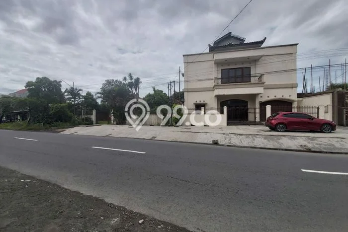 Komersial Dijual di Karanganyar LT 1000m2 & LB 1050m2 Lokasi Terbaik! Komersial Dijual di Karanganyar LT 1000m2 & LB 1050m2 Lokasi Terbaik!