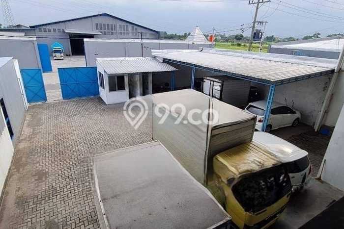 Unit Gudang Paling Strategis di Kartosuro Solo dengan LB 630m2 Unit Gudang Paling Strategis di Kartosuro Solo dengan LB 630m2