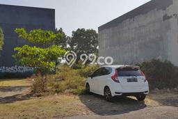 Lahan Strategis di Solo Baru Dijual dengan Luas 330m2 Lahan Strategis di Solo Baru Dijual dengan Luas 330m2